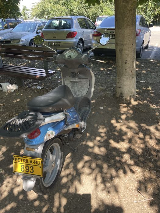 Scuter Piaggio Liberty 50 2t