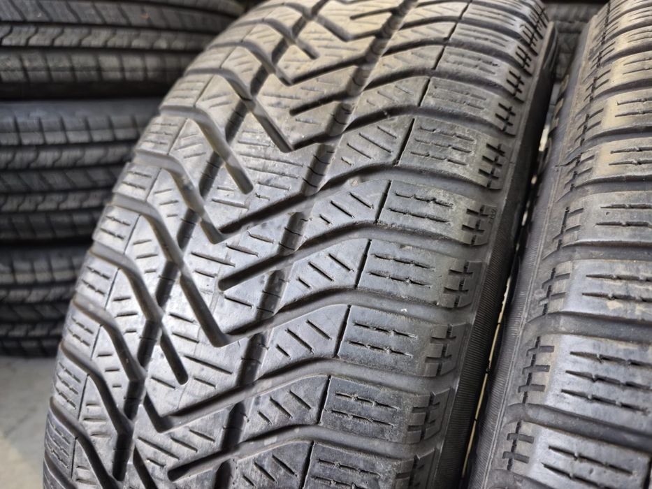 4 anvelope iarna Pirelli 195 55 17 stare buna