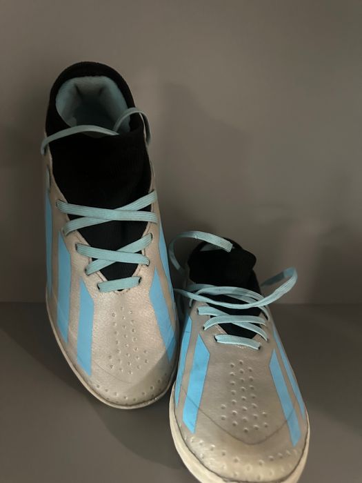 Детски футболни обувки