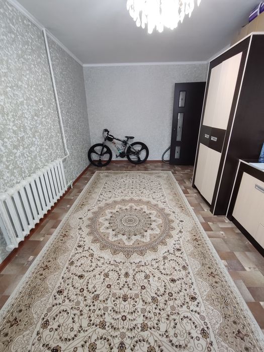 Продается 3-комн (7-29, 1 эт)