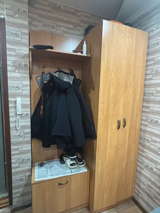 Мебель  для прохода двери