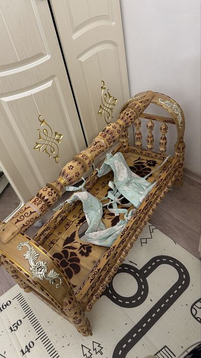 Бесик продается 5тыс