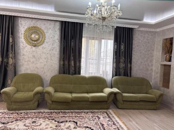 Срочно продам диван