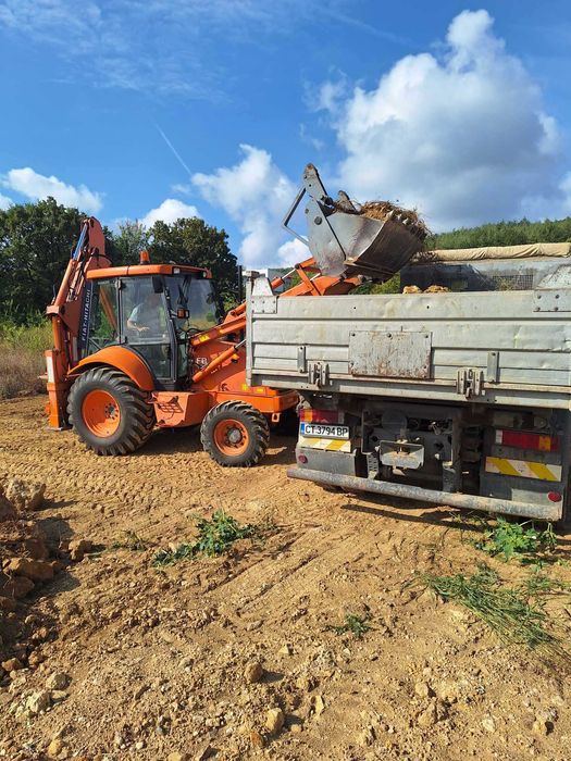 Танспортни услуги със Самосвали  3,5 тона, 15 тона и 35 тона. ,Бордови