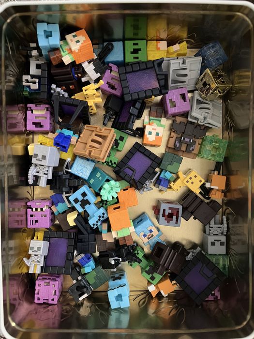 Фигурки Minecraft киндер джой