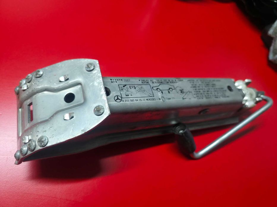 Cric AUTO OEM Mercedes E Class W211 C Class A Class CLA