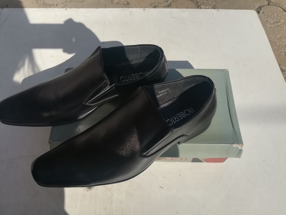 Туфли модельные новые.