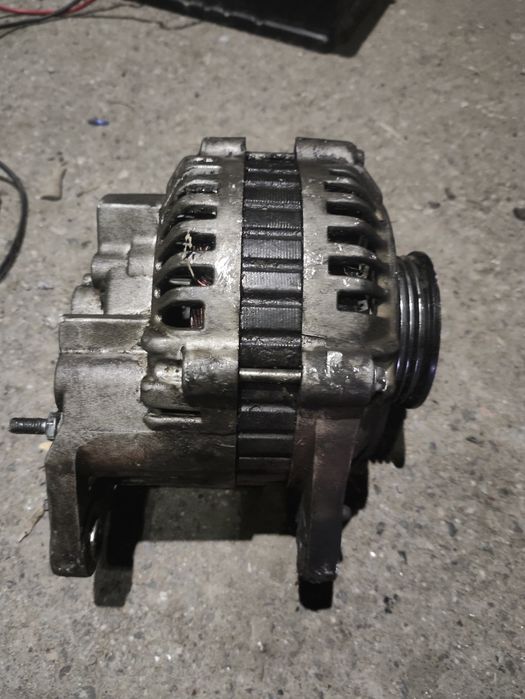 генератор Мицубиси Спейс вагон Галант