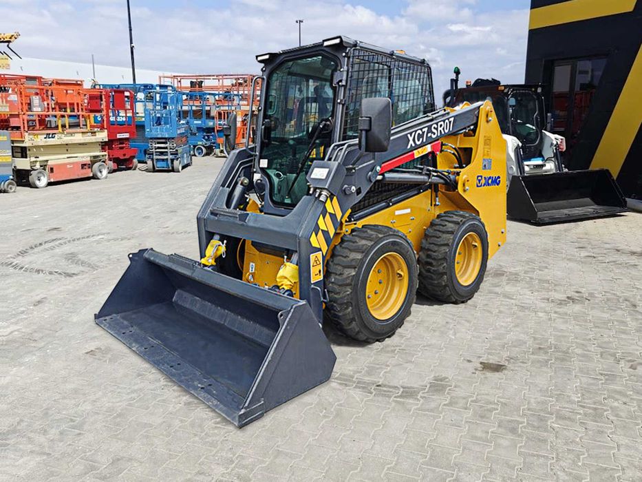 Челни товарачи ПОД НАЕМ! Работа на неравен и мек терен!