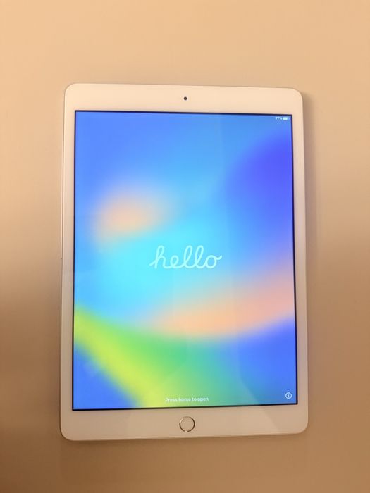 iPad本体 iPad 32GB (7th Generation) Wi-Fi IPad 7th Generation, Wi-Fi, 32 GB 1 Decembrie • OLX.ro