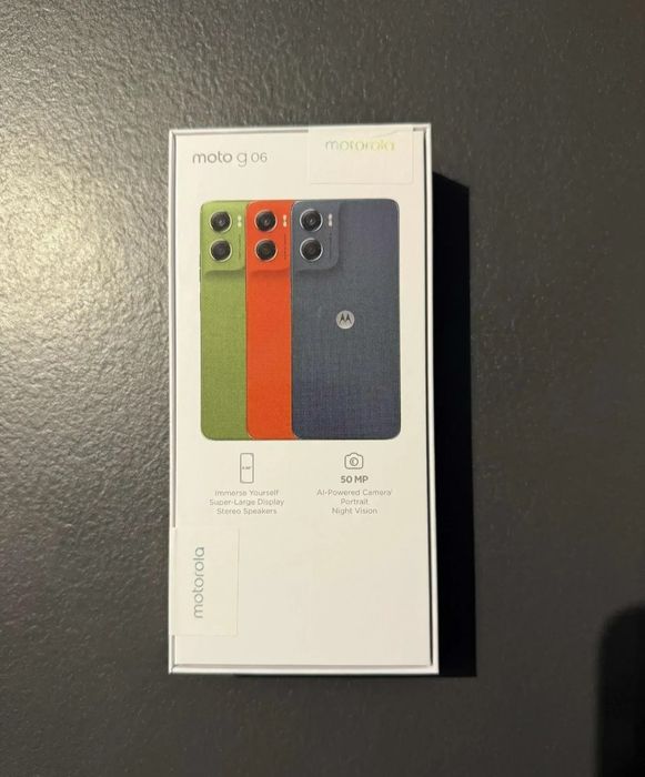 Motorola g06 син.