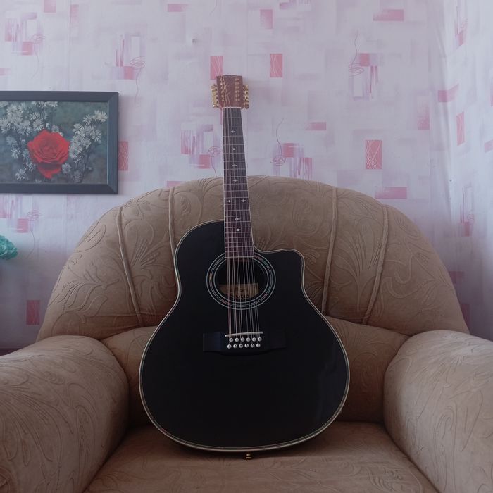 Гитара 12 струн — отличное состояние, торг