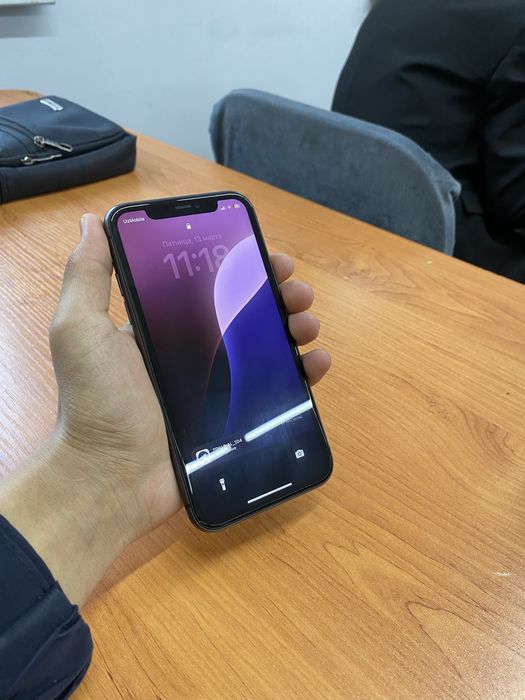 Iphone 11 black idela holata