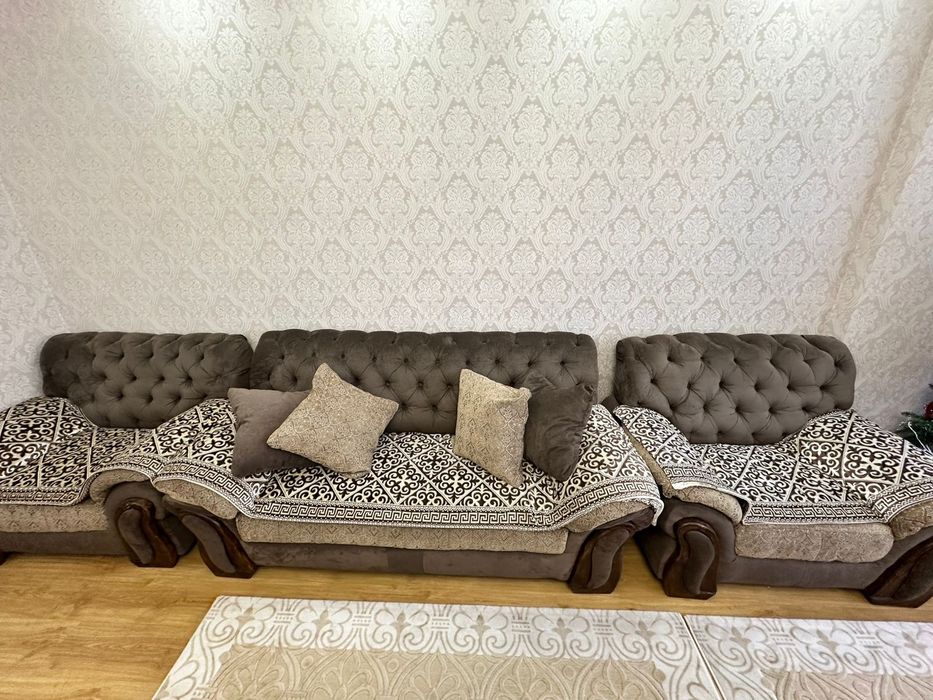 Диван и 2 кресла