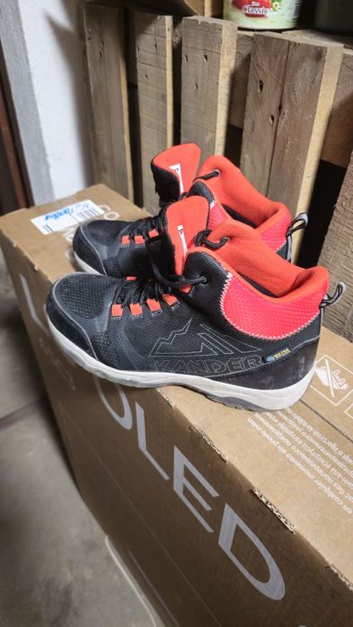 Детски зимни обувки за момче номер 38