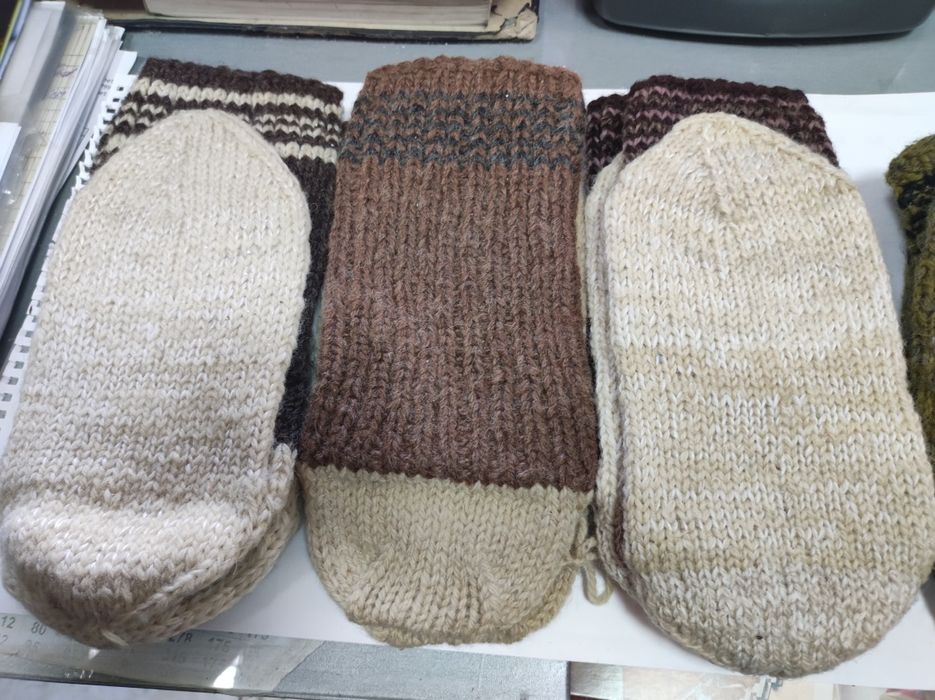 Ръчно плетени вълнени чорапи/терлици
