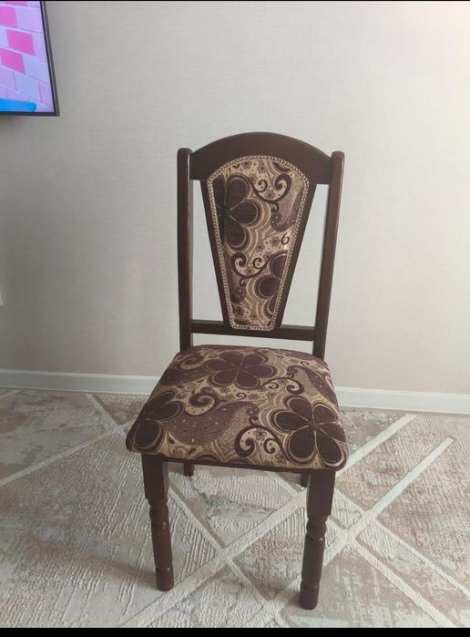 Срочно продам стулья