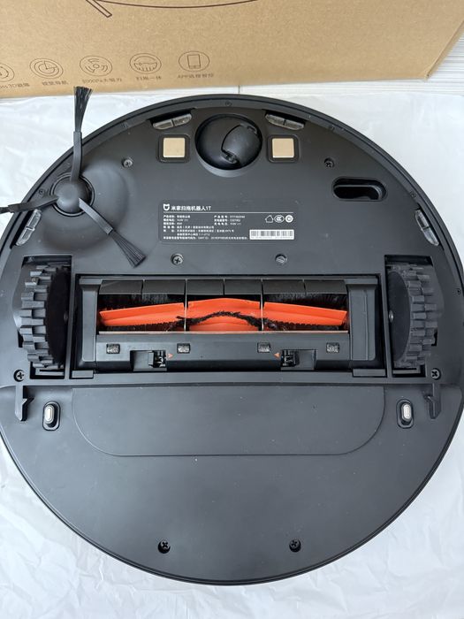 Робот-пылесос Xiaomi (черный)