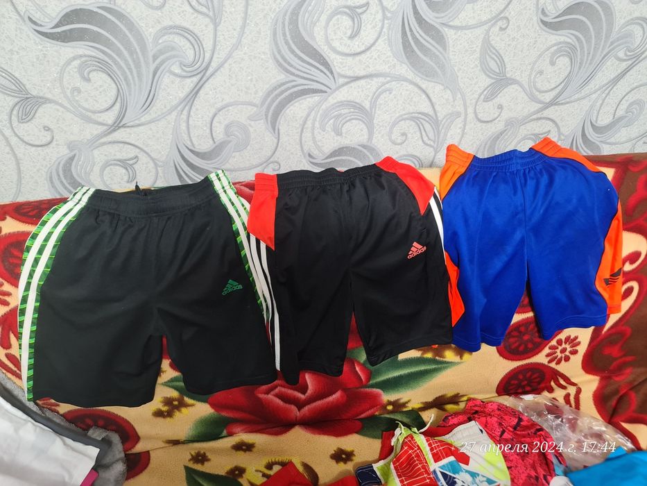 Продам детские шорты,майки!