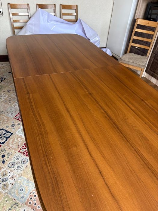 Хороший и качественный стол