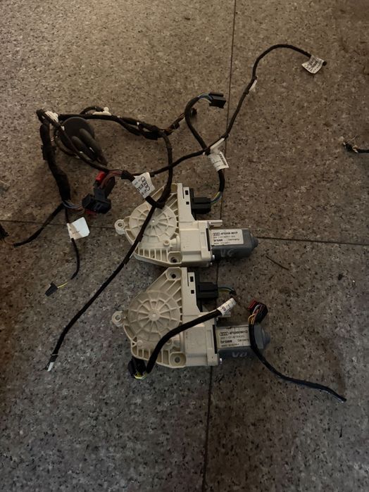 Мотори за стъклата от ляво