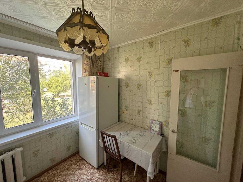 Продам 2-х комнатную квартиру в 8 микрорайоне