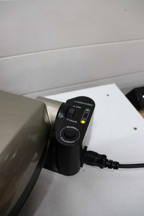 Гофретник LAGRANGE Premium, 1200 W, Произведено във Франция
