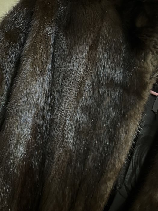 Шуба норковые ……………