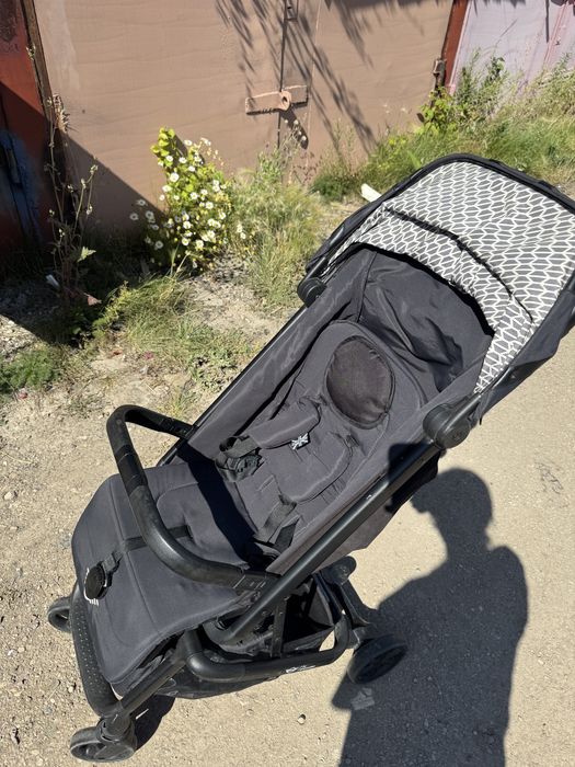 Продам коляску EasyWalker Mini