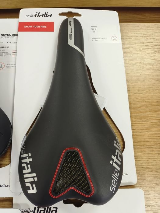 Седалки Селле Италия FLITE,NOVUS,SLR,X-BOW Магнезиеви,Титаниеви релси