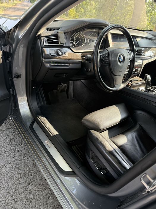 BMW seria 7 F02 Long