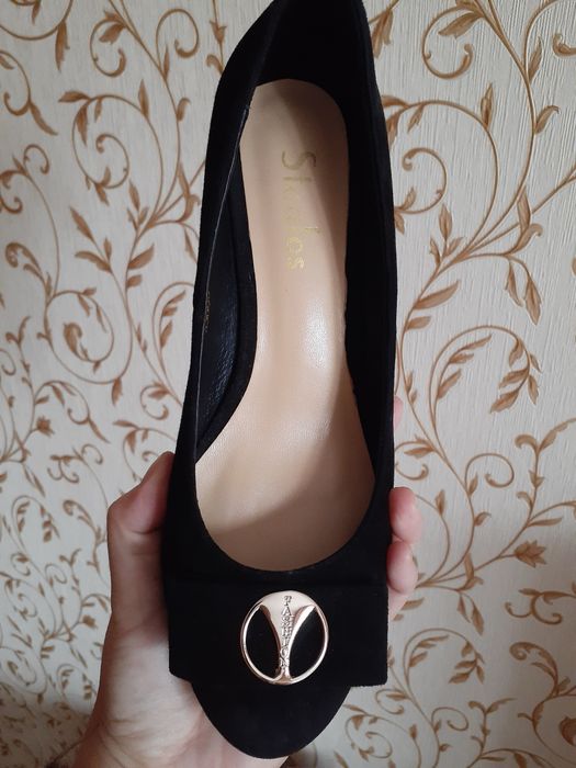 Продам туфли замша