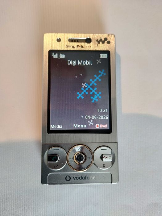 Sony Ericsson W715