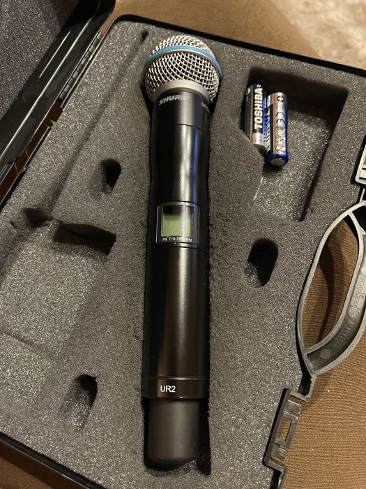 Продавам микрофона Shure UR2