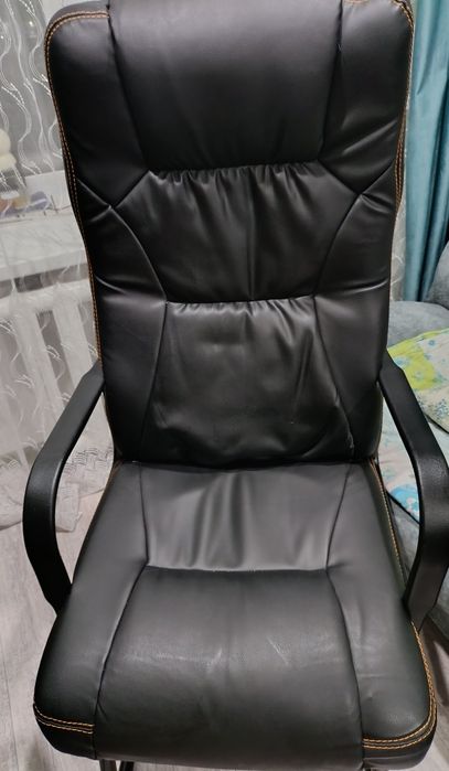 Стул офисный для компьютера