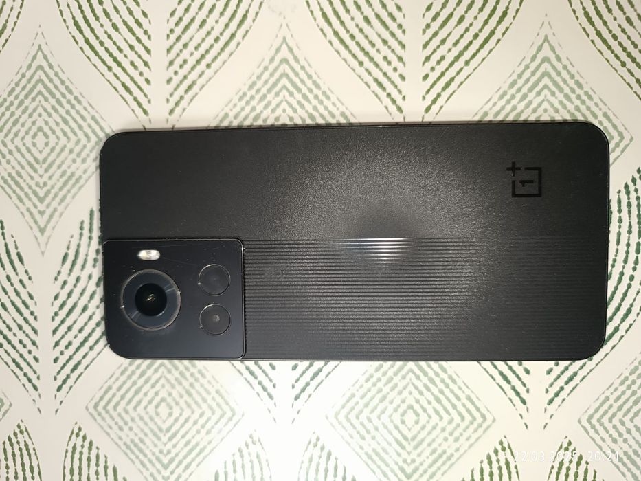 OnePlus 10R телефон