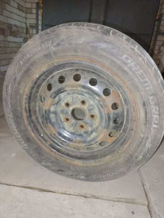 Шина с диском  б / у