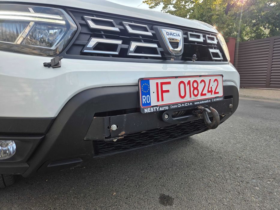 Dacia Duster, an 2022, 1.5dci, 4x4, troliu fata 4100kg