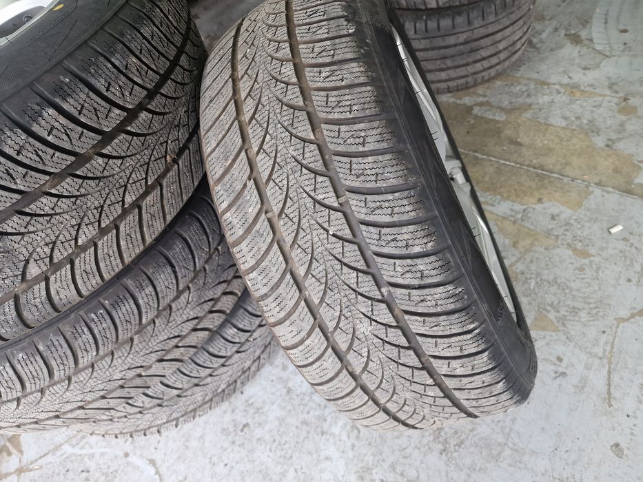Гуми с Джанти за Mercedes E class w213 225/55 R17 Triangle 2025