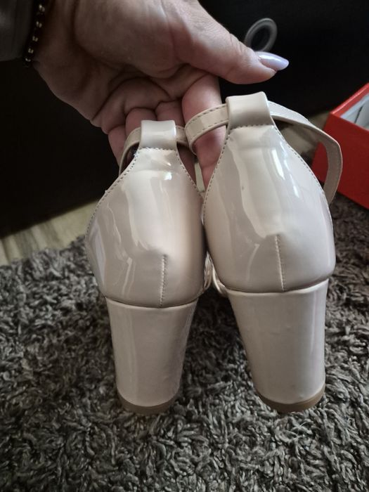 Sandale negre/crem toc gros