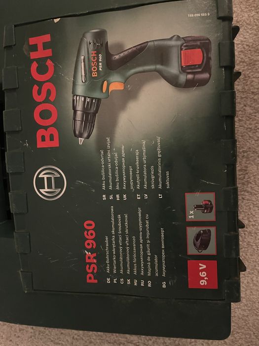 Masina de gaurit si infiletat Bosch PSR 960cu acumulator si incarcator