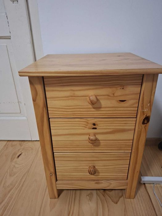 Al doilea set de 3 piese mobilier lemn masiv (pin)
