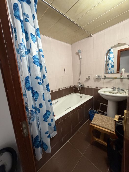 Срочно сдам квартиру сергели 3 4х/2/5 500&