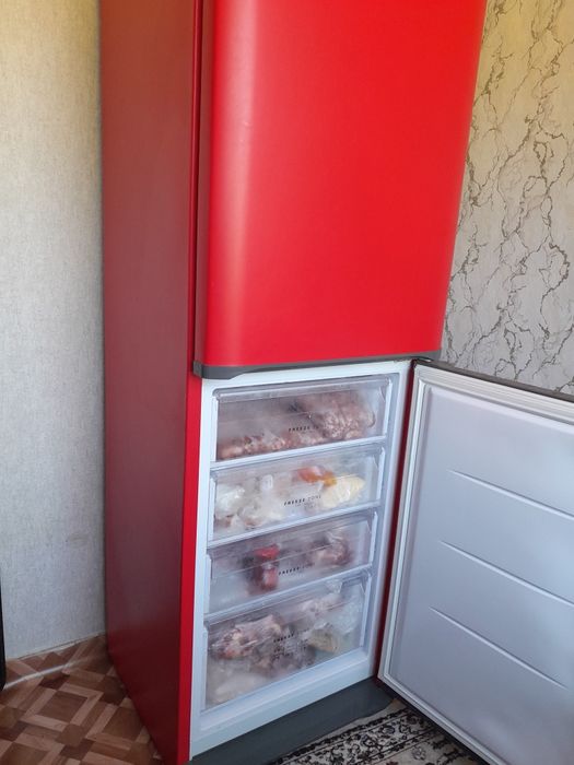 Продам холодильник.