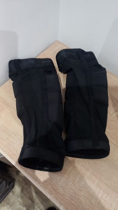 Наколенки Endura