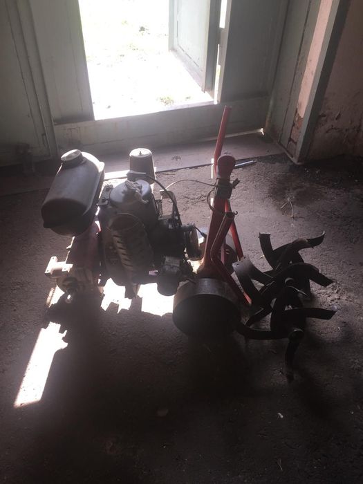 Продам мотокультиватор "Гном'.