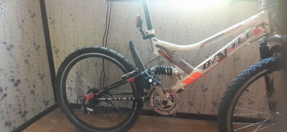 Велосипед спортивный в отличном состоянии