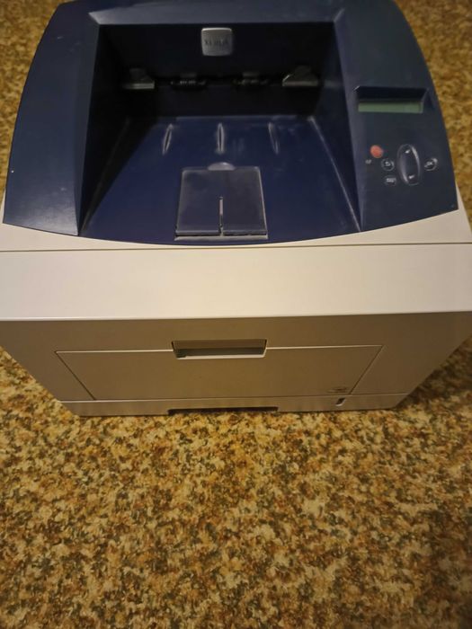 Продавам лазерен принтер Xerox Phaser 3435 (A4, мрежов, офис клас)