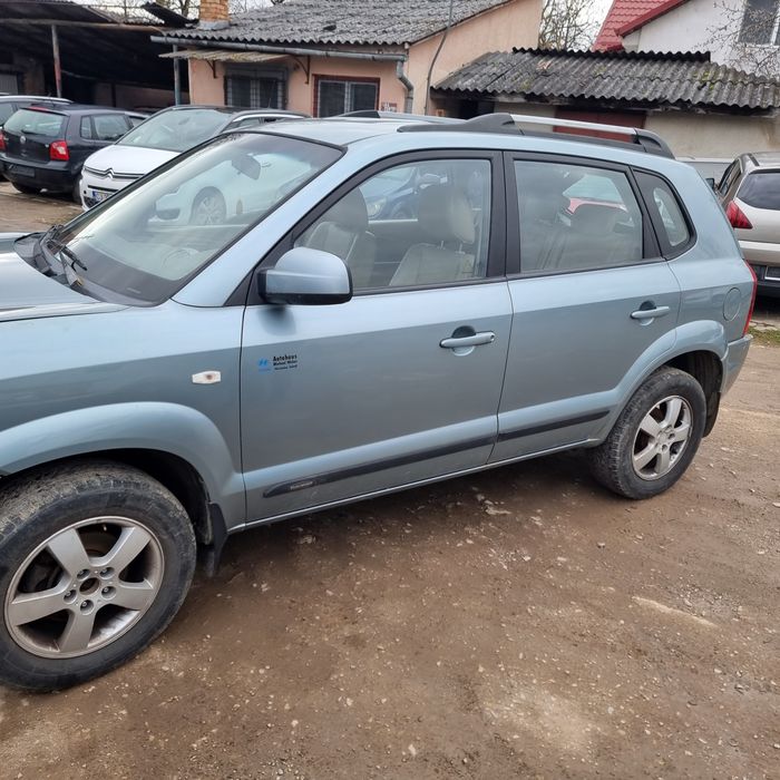 Dezmembrez hyundai tucson