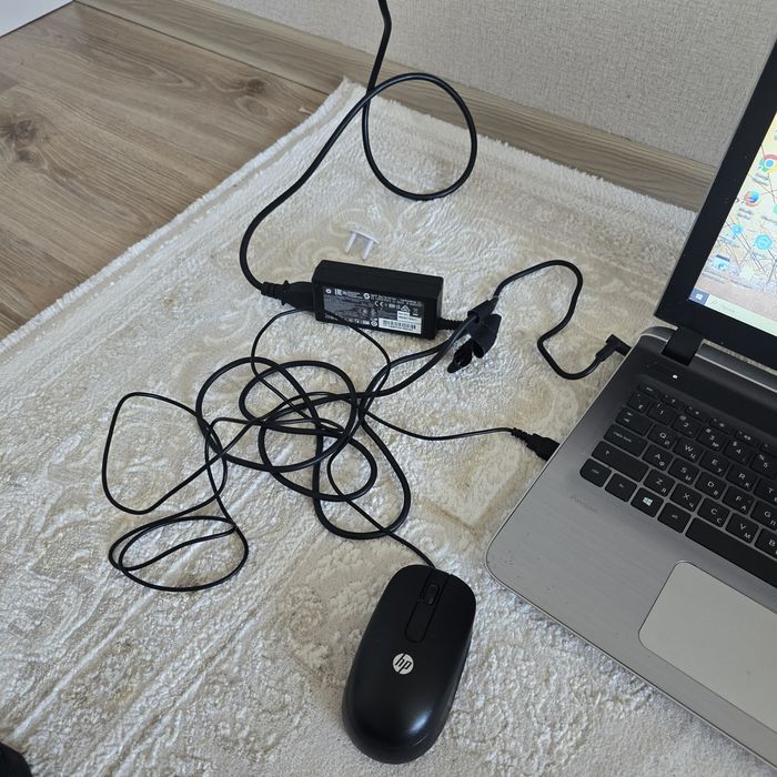 Продаю ноутбук hp